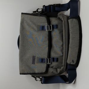 Like New Timbuk2 Command Messenger Bag